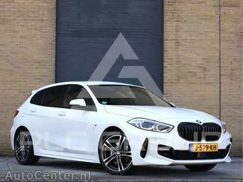 2020 BMW 120