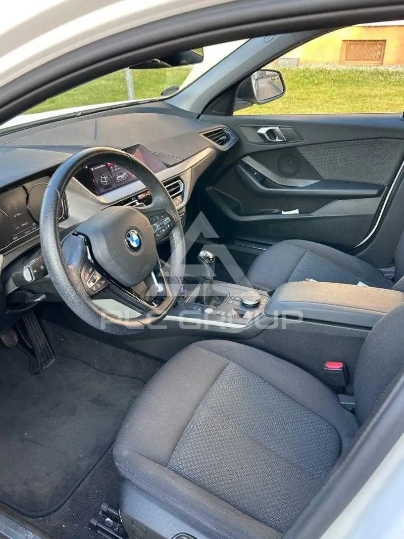 2020 BMW 120