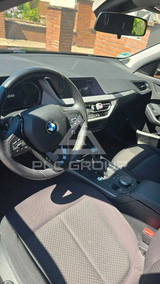 2020 BMW 120