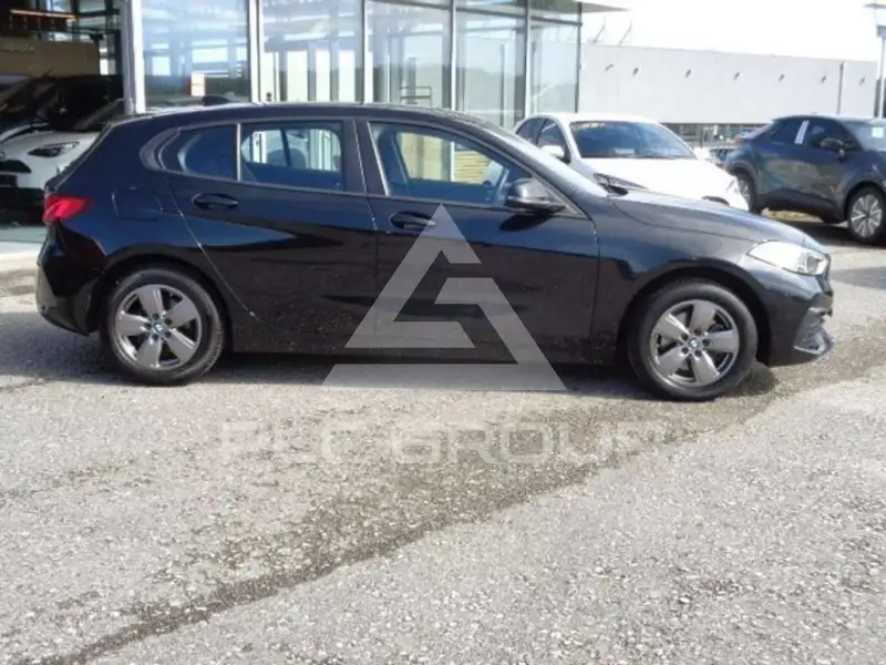 2020 BMW 120
