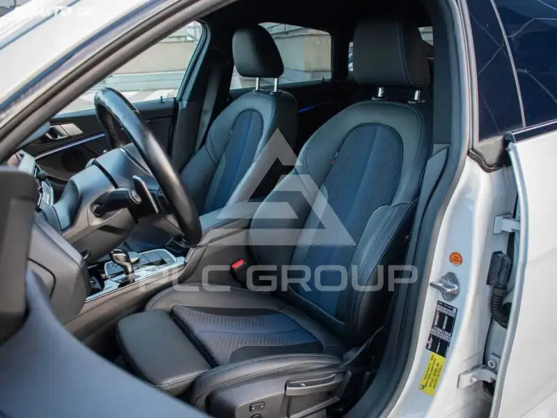 2020 BMW 120