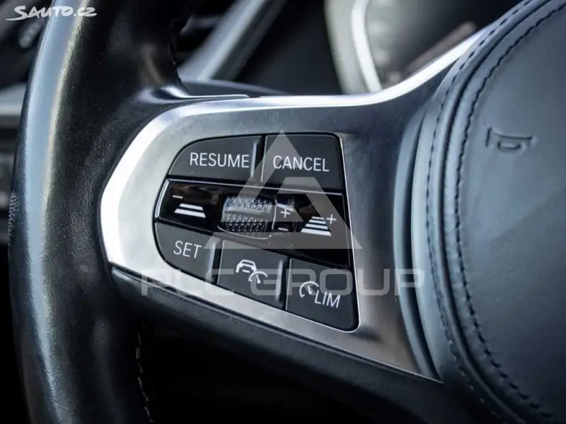 2020 BMW 120