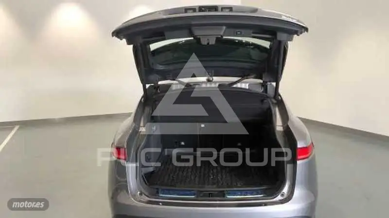 2020 Jaguar F-PACE