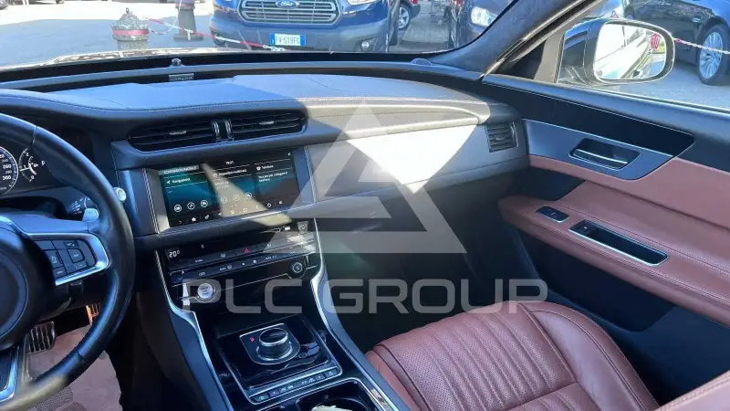 2020 Jaguar XF