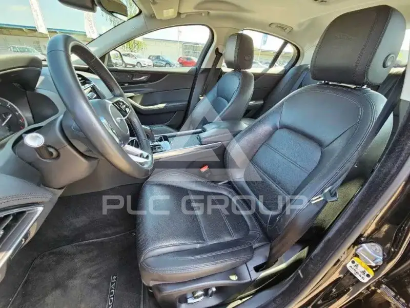 2020 Jaguar XE
