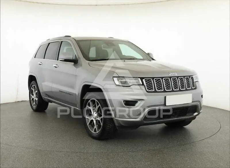 2020 Jeep Grand Cherokee