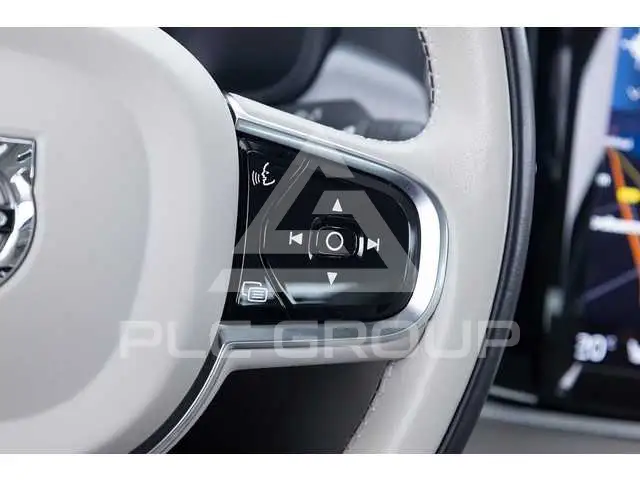 2020 Volvo S90