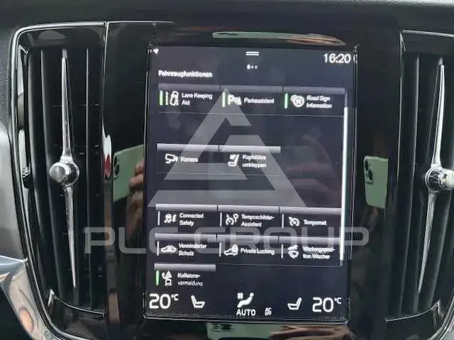 2020 Volvo V90