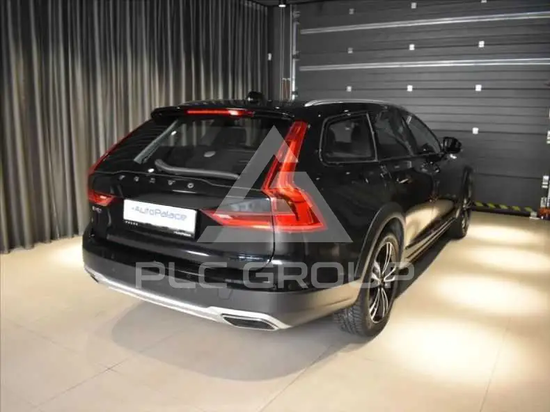 2020 Volvo V90