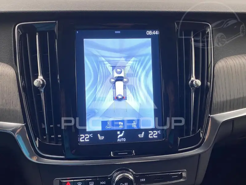 2020 Volvo V90