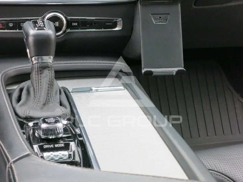 2020 Volvo V90