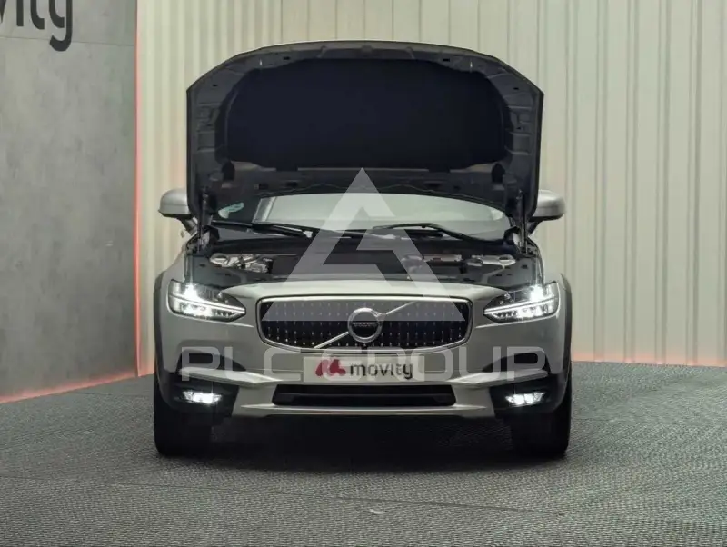 2020 Volvo V90
