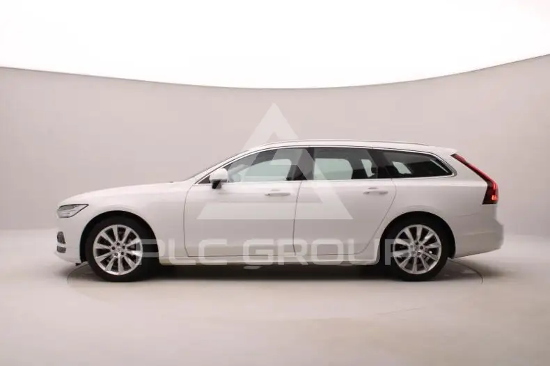 2020 Volvo V90