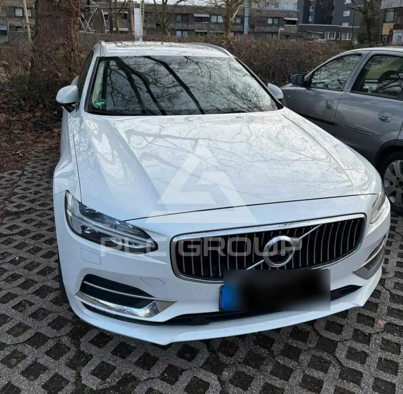 2020 Volvo V90