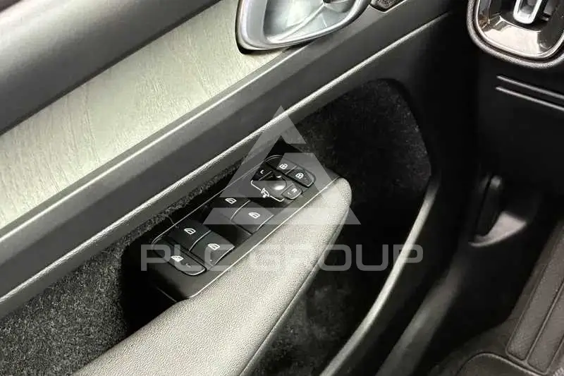 2020 Volvo XC40