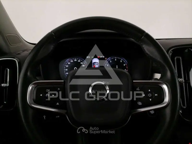 2020 Volvo XC40