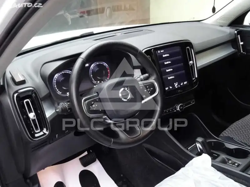 2020 Volvo XC40