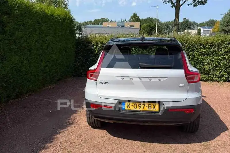 2020 Volvo XC40