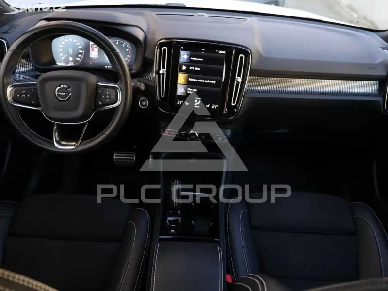 2020 Volvo XC40