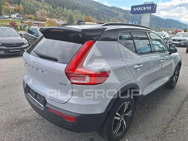 2020 Volvo XC40