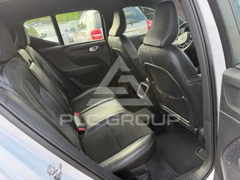 2020 Volvo XC40