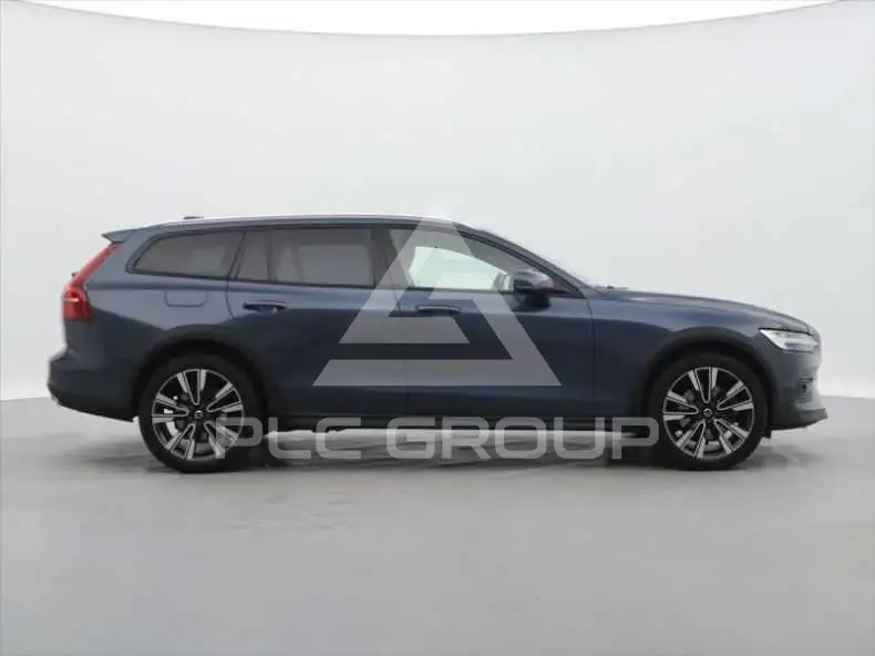 2020 Volvo V60