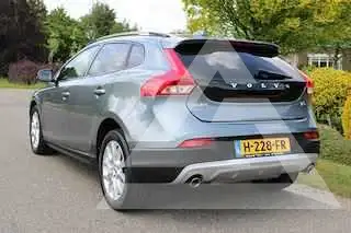 2020 Volvo V40