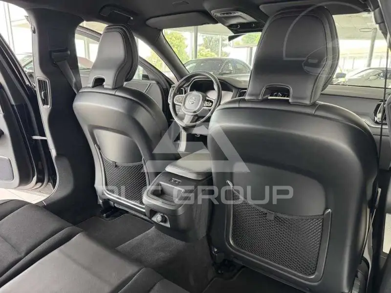 2020 Volvo V60