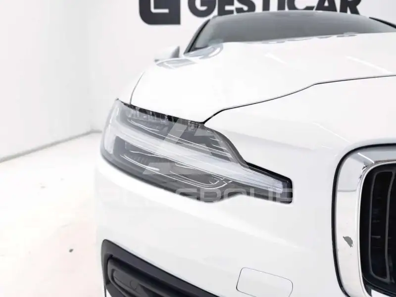 2020 Volvo V60