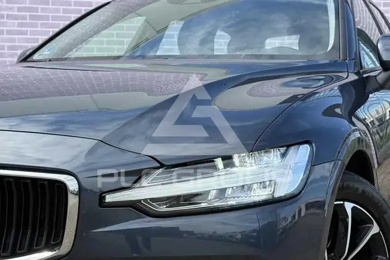 2020 Volvo V60