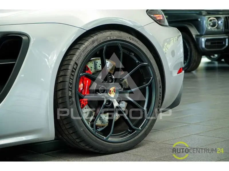 2020 Porsche BOXSTER
