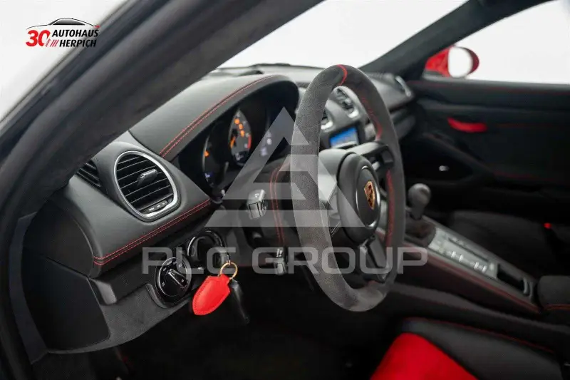 2020 Porsche Cayman