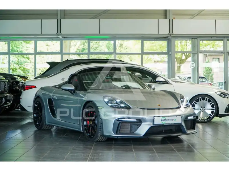 2020 Porsche Cayman