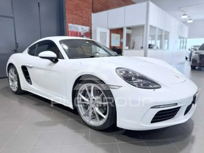 2020 Porsche Cayman
