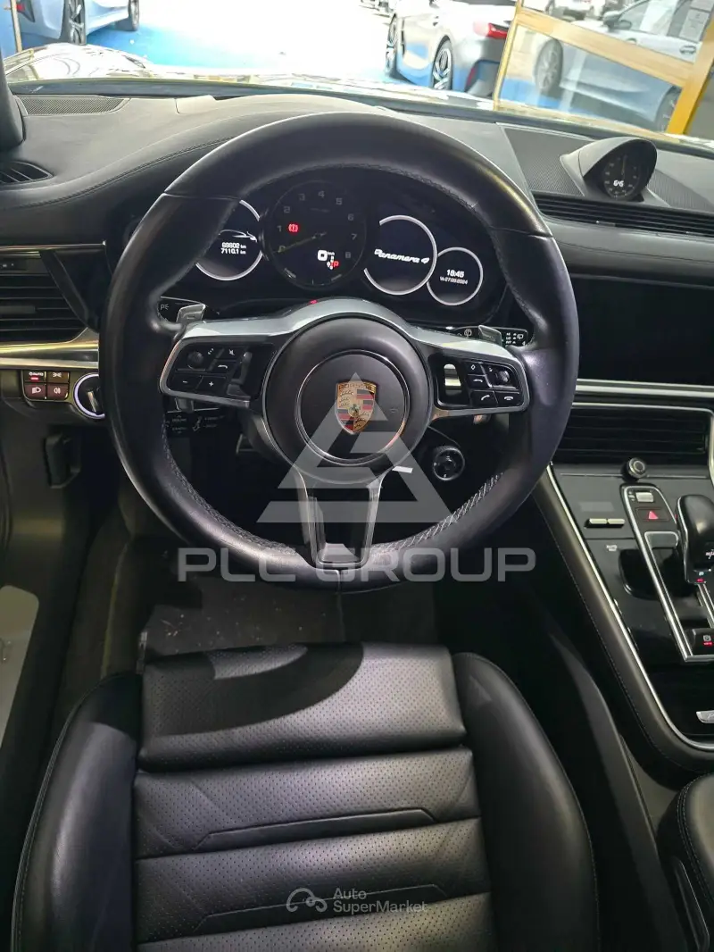 2020 Porsche Panamera