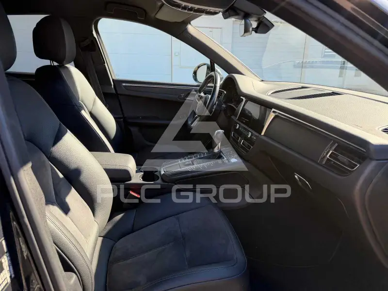 2020 Porsche MACAN