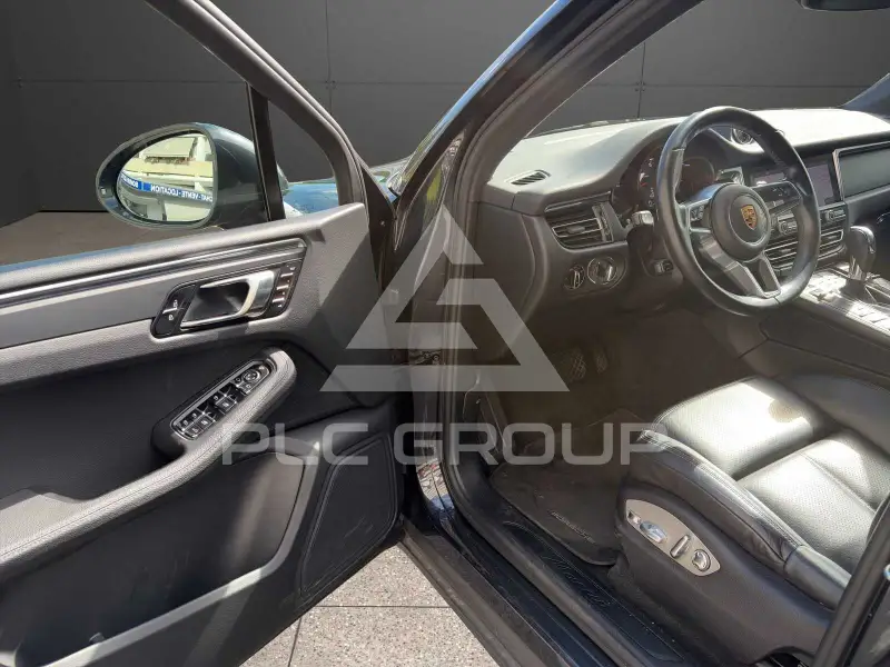 2020 Porsche MACAN