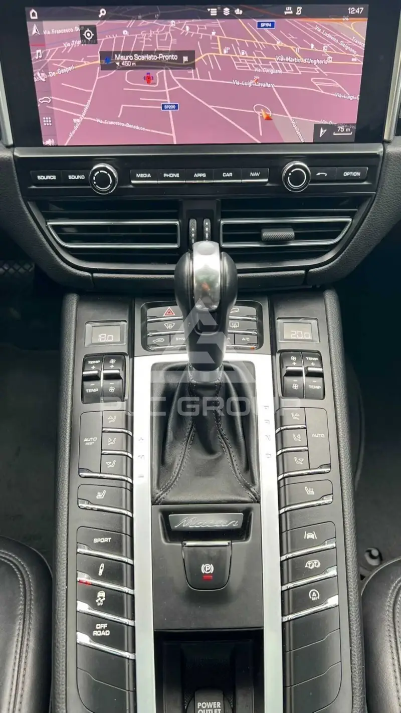 2020 Porsche MACAN