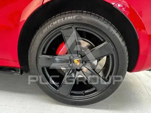 2020 Porsche MACAN