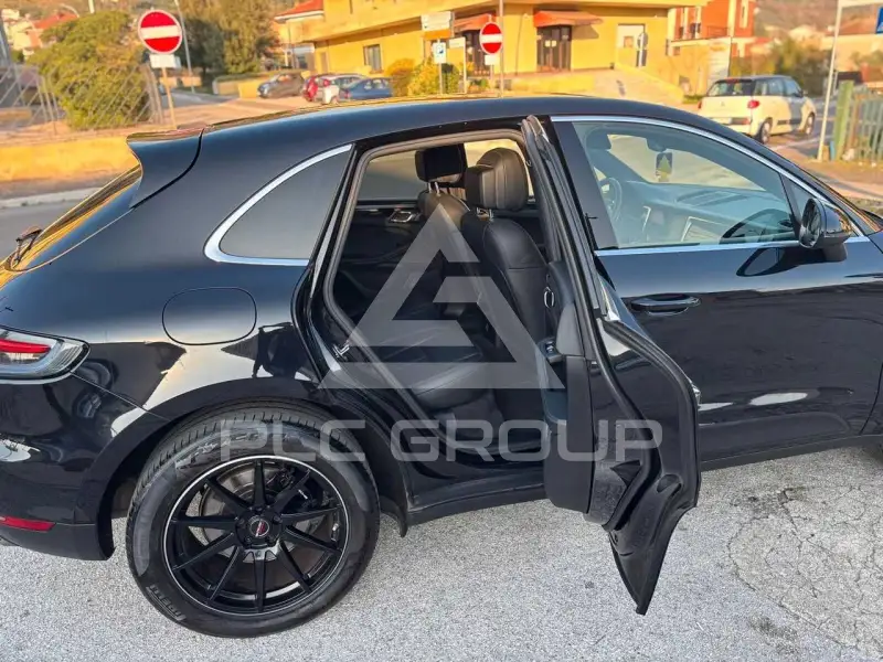 2020 Porsche MACAN