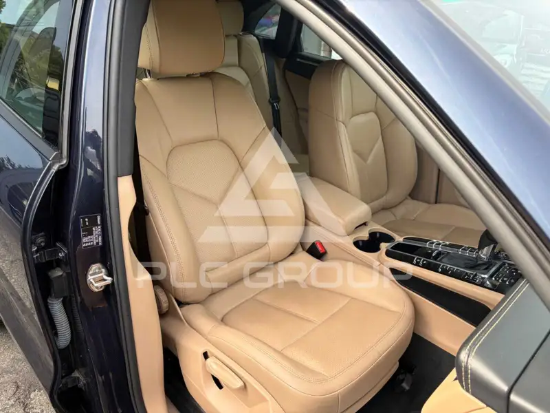 2020 Porsche MACAN