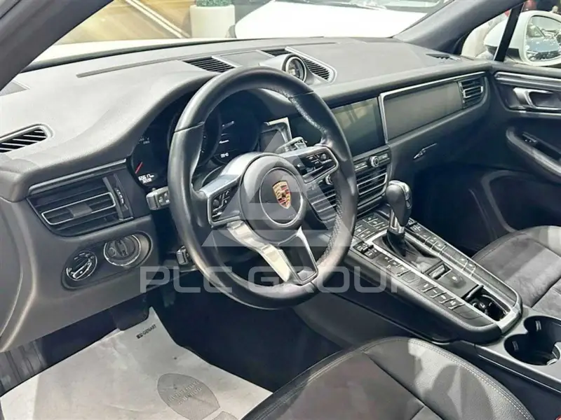 2020 Porsche MACAN