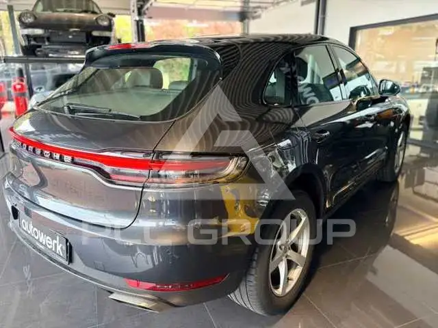 2020 Porsche MACAN