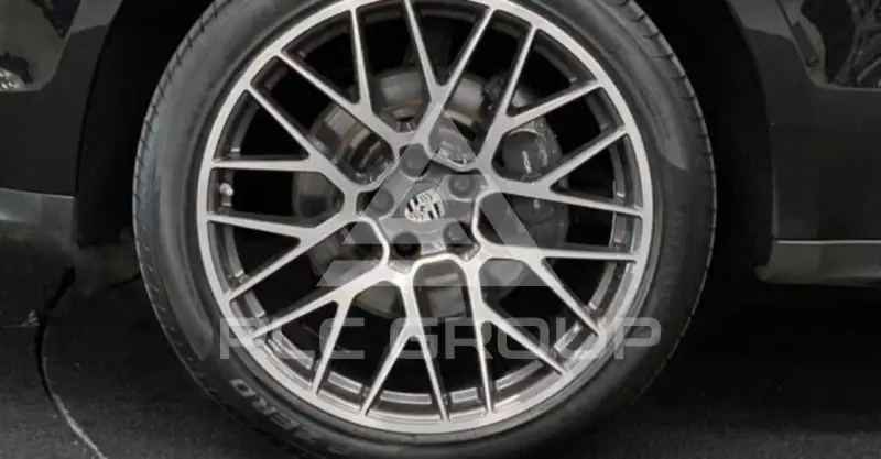 2020 Porsche MACAN