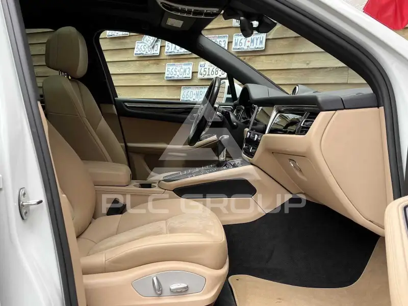 2020 Porsche MACAN