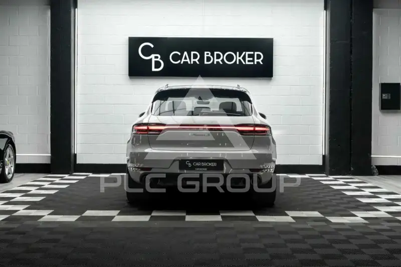 2020 Porsche MACAN
