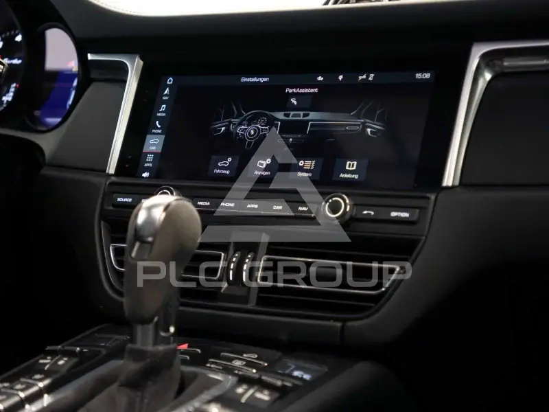 2020 Porsche MACAN