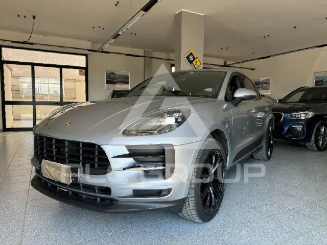2020 Porsche MACAN