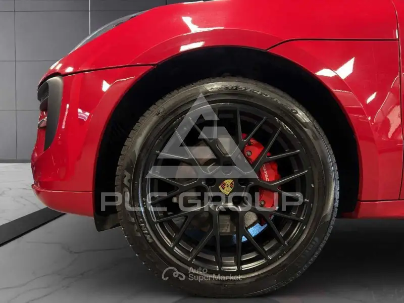 2020 Porsche MACAN