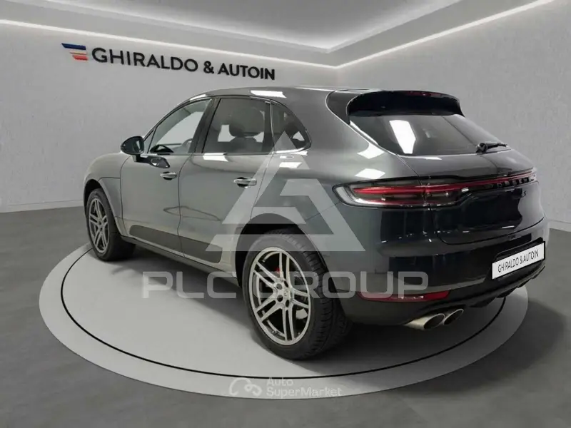 2020 Porsche MACAN